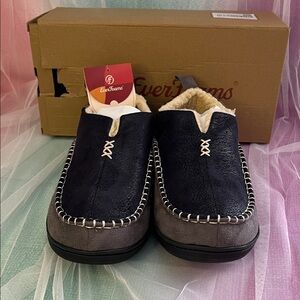 EverFoams Men's Moccasin Slippers